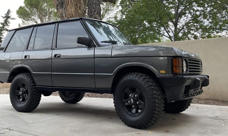 1995 Range Rover Classic Aggressive View